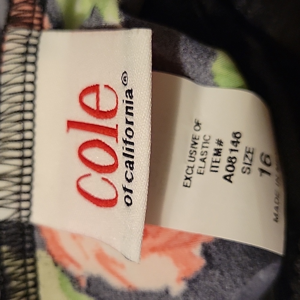 Cole Floral Bathing Suit Top - Picture 3 of 7
